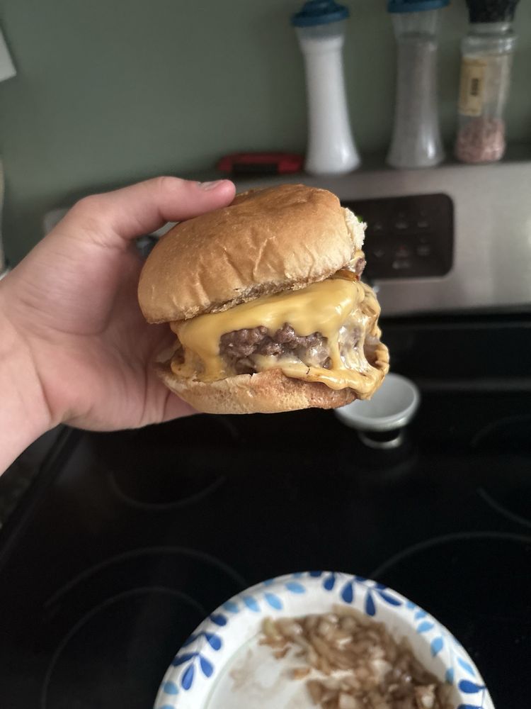 Vikyna Mexican Restaurant Logo