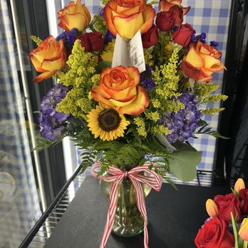 H-E-B - Flowers 11.18.25 - Grocery Near Me - Cypress, Texas H-E-B - Flowers 11.18.25 - Grocery Near Me - Cypress, Texas