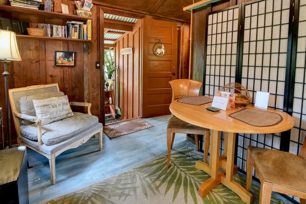 Volcano Artist Cottage by null