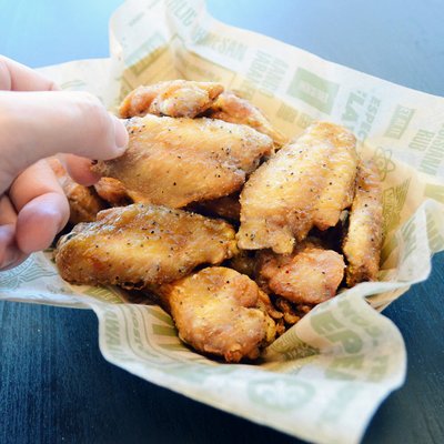 Wingstop by null