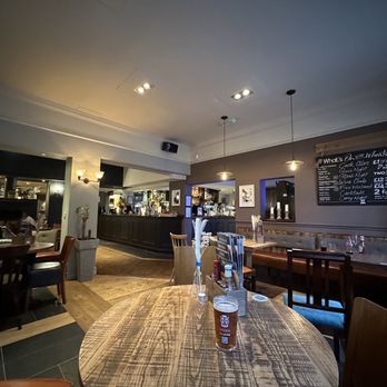 The Wheatsheaf - Dining Room - British Near Me - Virginia Water, SRY The Wheatsheaf - Dining Room - British Near Me - Virginia Water, SRY