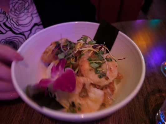 Tiki Tom's by null