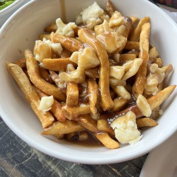 The Station Pub - Poutine (small) - American Near Me - East Kootenay, British Columbia