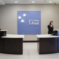 Holiday Inn Express & Suites Edwardsville