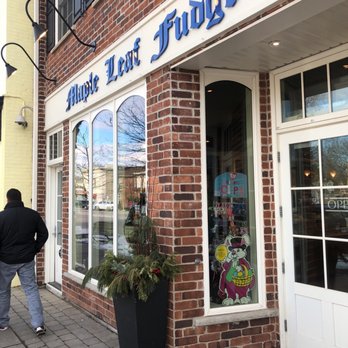 Maple Leaf Fudge - a man walking down the sidewalk - Chocolatiers & Shops Near Me - Niagara-on-the-Lake, Ontario Maple Leaf Fudge - a man walking down the sidewalk - Chocolatiers & Shops Near Me - Niagara-on-the-Lake, Ontario
