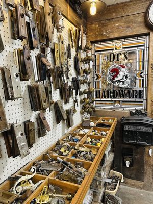 Dead People's Stuff "Architectural Antiques + Design" by null