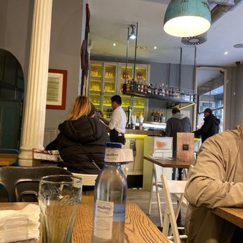 Market Café - Coffee & Tea Near Me - Madrid, M Market Café - Coffee & Tea Near Me - Madrid, M
