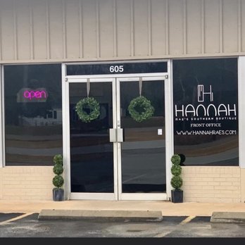 Hannah Rae’s Southern Boutique - Storefront - Women's Clothing Near Me - Edgefield, South Carolina Hannah Rae’s Southern Boutique - Storefront - Women's Clothing Near Me - Edgefield, South Carolina