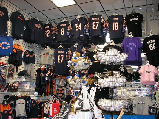 Chicago Sports & Novelty by null