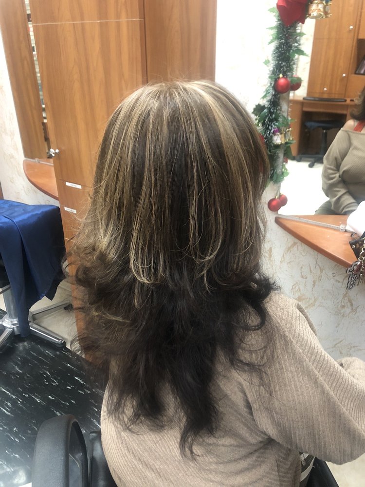 HIGH STYLE BEAUTY SUPPLY & SALON 1129 W Whittier Blvd, Montebello