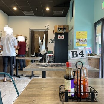 Oasis Vietnamese Cuisine - The Front, Cashier Side - Vietnamese Near Me - Pacifica, California Oasis Vietnamese Cuisine - The Front, Cashier Side - Vietnamese Near Me - Pacifica, California