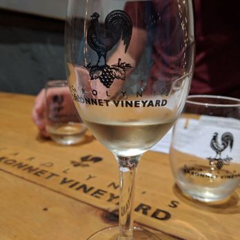 Carolyn's Sakonnet Vineyards - Wineries Near Me - Little Compton, Rhode Island