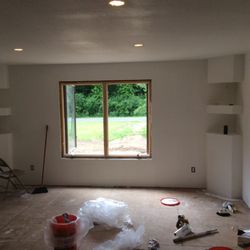 Bills Drywall Service - Built in shelves