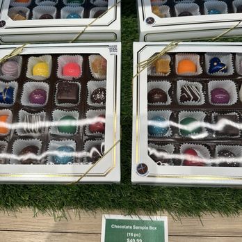 Albert's Petite Sweets - Desserts Near Me - Long Beach, California