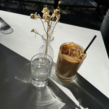 Milligram - Iced Vanilla Latte - Cafes Near Me - Costa Mesa, California Milligram - Iced Vanilla Latte - Cafes Near Me - Costa Mesa, California