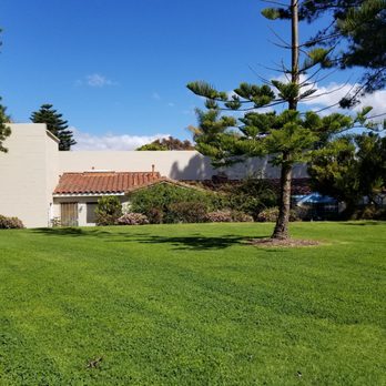 Magee Park - Large lawn - Parks Near Me - Carlsbad, California