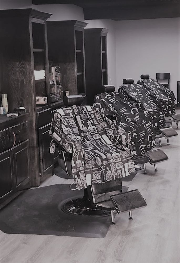 THE BARBER’S LOUNGE Updated August 2024 4711 Briarwood, Midland