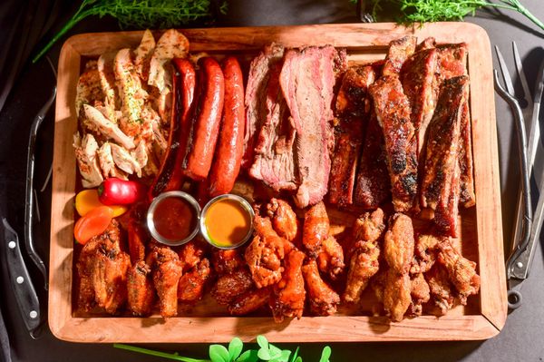 J's Smokehouse LLC by null