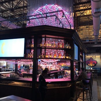 Puttshack - St. Louis - The glittery bar - Mini Golf Near Me - St. Louis, Missouri