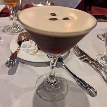 Kenny's Castaways - Yum - Italian Near Me - Montauk, New York