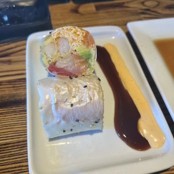 Takumi Sushi - MOUNTAIN HAND ROLL(2PCS) - Japanese Near Me - Costa Mesa, California