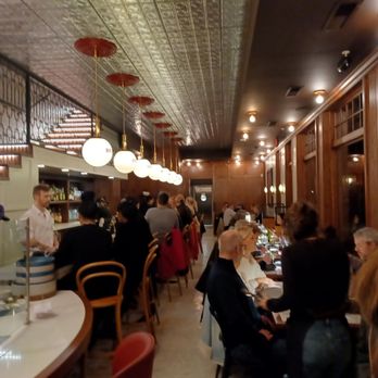 Brine Oyster House - Interior 1st floor - Seafood Near Me - Grosse Pointe Park, Michigan