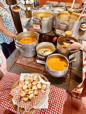 Regina's Farm ( Fazendinha da Regina) by null