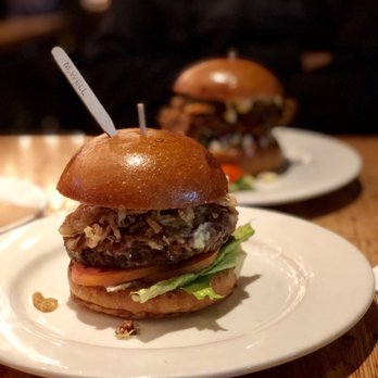 Simmzy's - Gastropubs Near Me - Long Beach, California