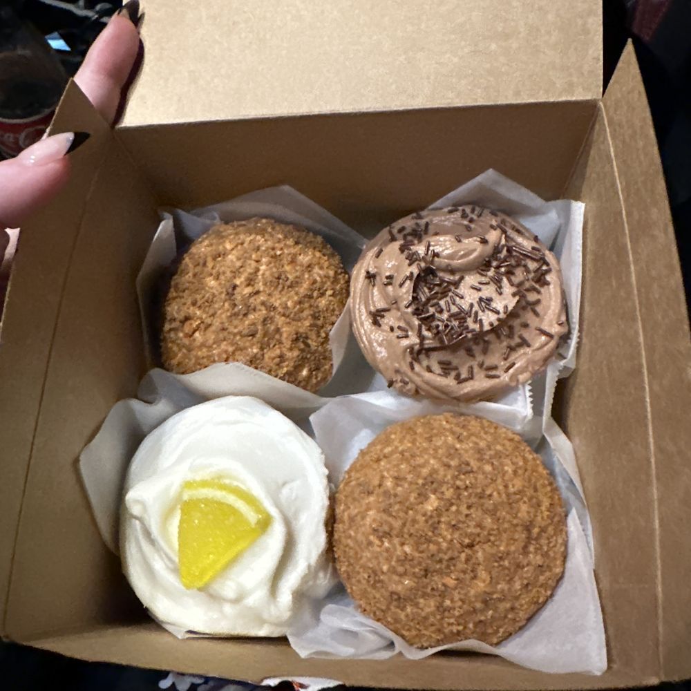 Frosted Cupcakery - Yummy - Bakeries Near Me - Long Beach, California