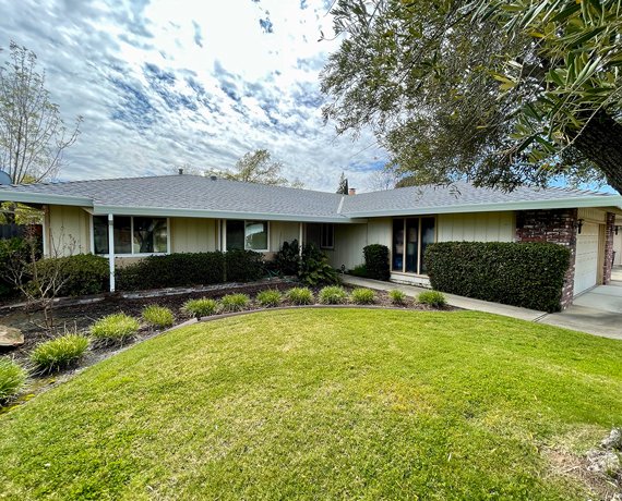 Slide of Western Roofing Group