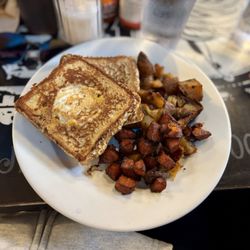 The Ugly Mug Diner - Egg in a basket