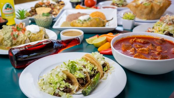 Los Arbolitos #2 by null