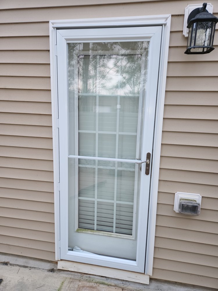 Slide of The Raleigh Handyman