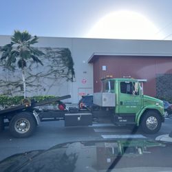 Almeida & Sons Auto & Towing - Idiotic Tow Truck Blocking Interection