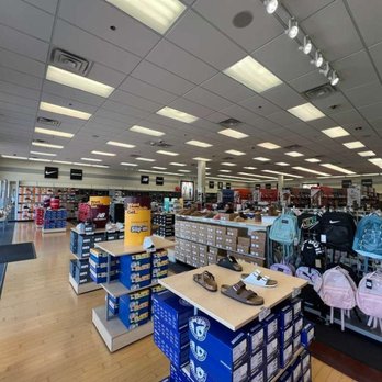 Rack Room Shoes - Shoe Stores Near Me - Rosenberg, Texas Rack Room Shoes - Shoe Stores Near Me - Rosenberg, Texas