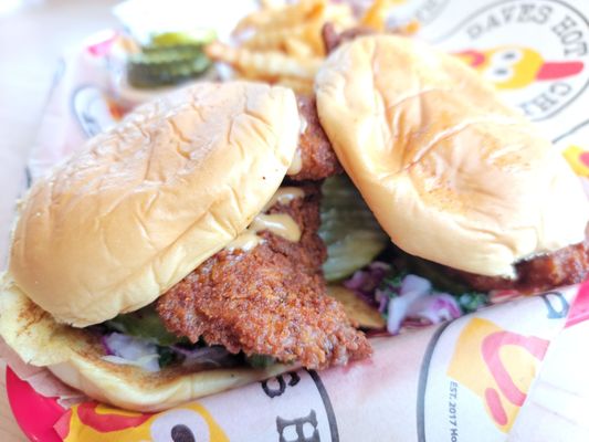 Dave’s Hot Chicken by null