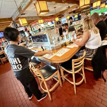 Sushi Sumo - Dining Room - Sushi Bars Near Me - Gardena, California Sushi Sumo - Dining Room - Sushi Bars Near Me - Gardena, California