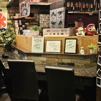 Michi Sushi - Japanese Near Me - North York, Ontario