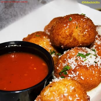 Mandola's Italian - Italian Near Me - Austin, Texas