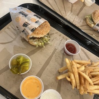 Habit Burger & Grill - Teriyaki burger with chili sauce, ranch and fries. Pepper bar peppers included in pic - Burgers Near Me - Vancouver, Washington