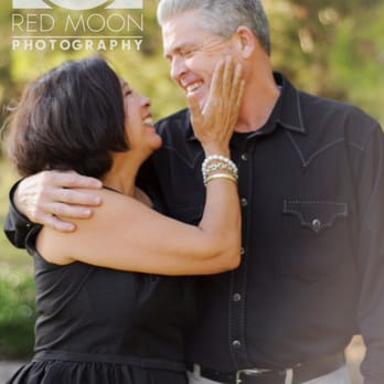 Red Moon Photography - Session Photography Near Me Red Moon Photography - Session Photography Near Me