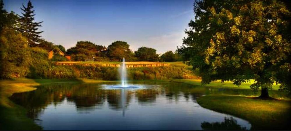 Sawmill Creek Golf & Racquet Club Logo