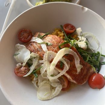 Centrico - Salmón - Mexican Near Me - Anaheim, California