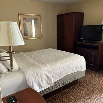 Hampton Inn Plover-Stevens Point - King room - Hotels Near Me - Plover, Wisconsin Hampton Inn Plover-Stevens Point - King room - Hotels Near Me - Plover, Wisconsin