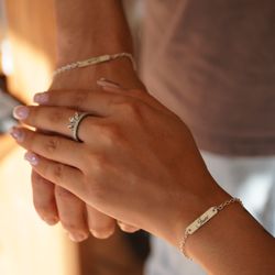Foreverlinkx - Matching engraved bracelets