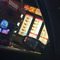 Wendy's - Been here way to long considering I'm picking up a Mobil order!!