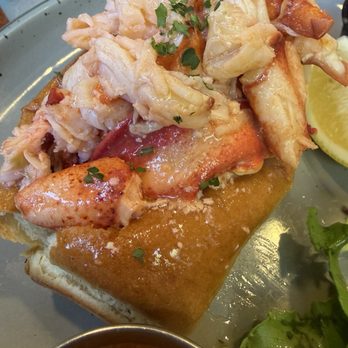 Stonington Pizza Palace - Hot Lobster Roll - Pizza Near Me - Stonington, Connecticut Stonington Pizza Palace - Hot Lobster Roll - Pizza Near Me - Stonington, Connecticut