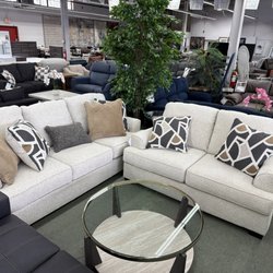 5th Avenue Furniture Warehouse - Bay Shore