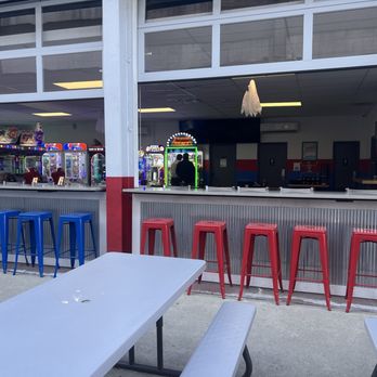 Pinball Garage - Bars Near Me - Hamilton, Ohio
