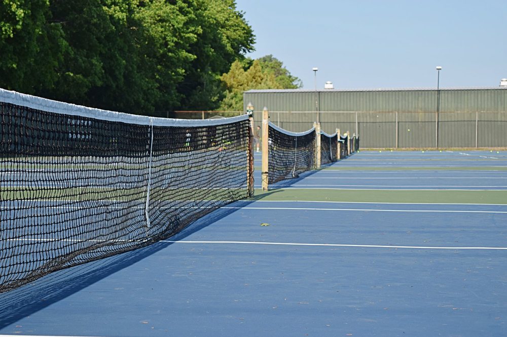 STERLING FARMS TENNIS CLUB Updated September 2024 1349 Newfield Ave